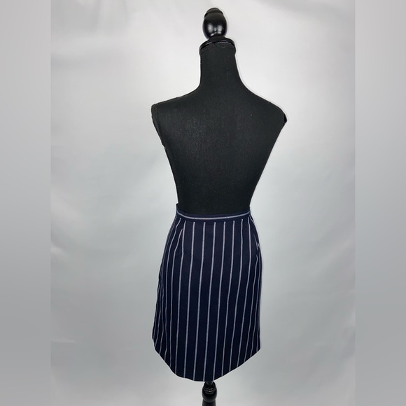 Skirt Striped Banana republic Navy Blue and White size 8 - Picture 3 of 9